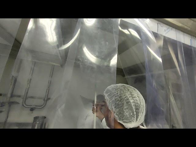 Air flow visualization Simco ceiling LAF