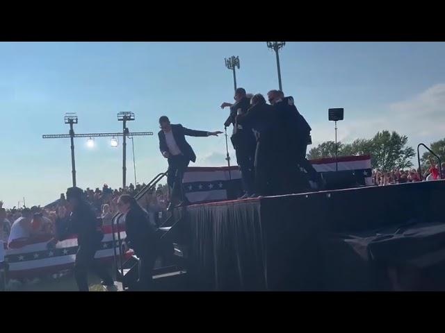 Secret Service Toss Trump Shoe Off Stage During Rally Shooting