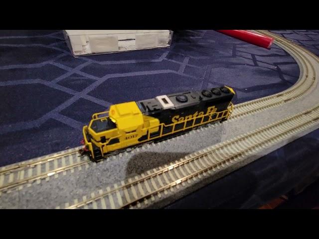 N Scale Intermountain Santa Fe GP60 with Working LED Gyro Light and DCC/Sound