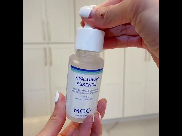MO Clinical Hyaluron Essence