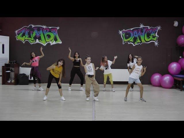 Mark Ronson - Uptown Funk (Official Video) ft. Bruno Mars easy kid dance / zumba choreography