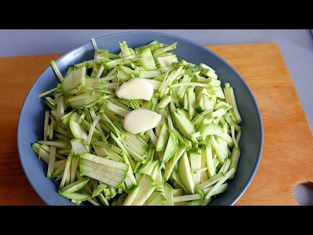 Super tasty, quick zucchini appetizer! New Zucchini Recipe