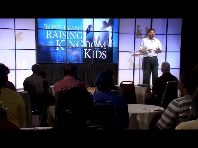 Tony Evans - Raising Kingdom Kids Bible Study