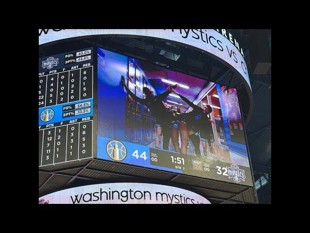 Sky vs Mystics 2nd half full game with Quita and momma