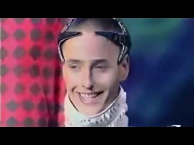 Weird russian singer - Chum Drum Bedrum