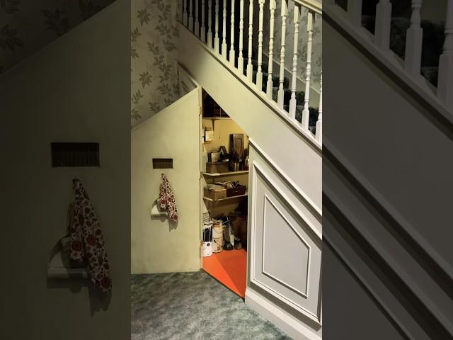 Tour Harry Potter's famous cupboard under the stairs at Warner Bros. Studio! #shorts #HarryPotter