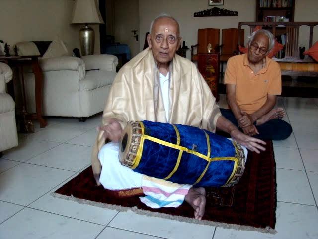 Mridangam  solo in Adi thala by L.V.Krishnan