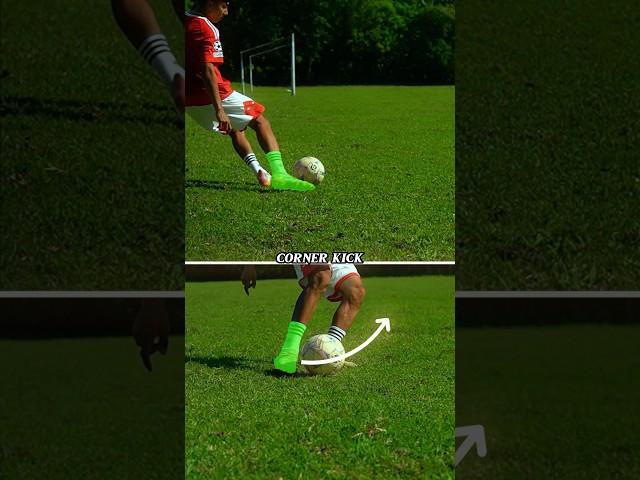 How to TAKE A CORNER KICK ️.#football #footballskills #soccer #tutorialvideo #cornerkick #shorts