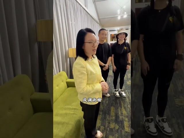德云社坦桑尼亚演出后台花絮 大使亲自接见！#德云社 #非洲 #坦桑尼亚 #相声 #郭德纲 #于谦