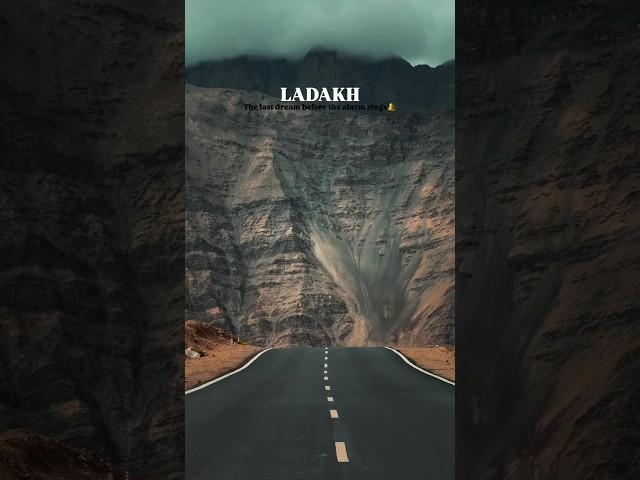 Ladakh️ #mountains #jannatkashmir #kashmirexpress #travel #kashmirattractions #nature #ladakh #leh