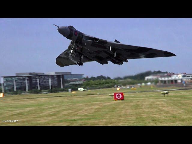  The Mighty Vulcan XH558 At Farnborough