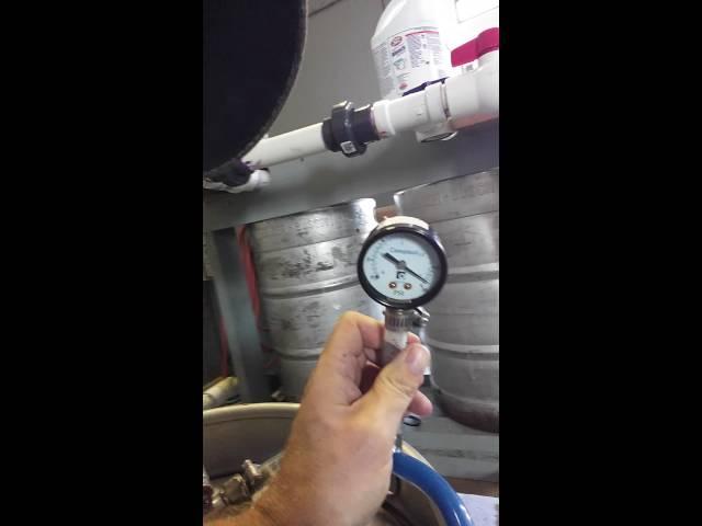 Quick force carbonation in a keg