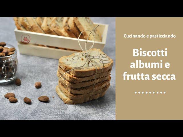 BISCOTTI DI ALBUMI E MANDORLE