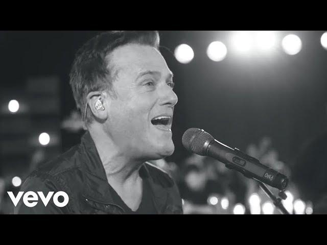 Michael W. Smith - Surrounded (Fight My Battles)