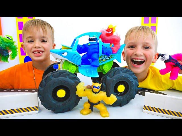 Vlad and Niki play with Heroes of Goo Jit Zu Toys