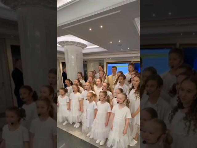 Двадцать две дочки Кирилла и Алсу Туриченко.