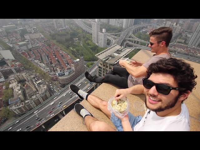 Traveling for $20 a Day: [SPECIAL 50 RMB/day EPISODE] Shanghai Rooftops - Ep 21