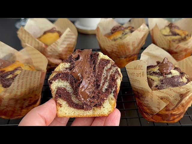 Soft and Moist! Chocolate-Filled Marble Muffins! They Disappear in an Instant!