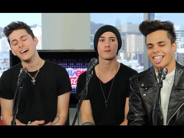 MIDNIGHT RED "HELL YEAH" ACOUSTIC PERFORMANCE AT CLEVVER MUSIC