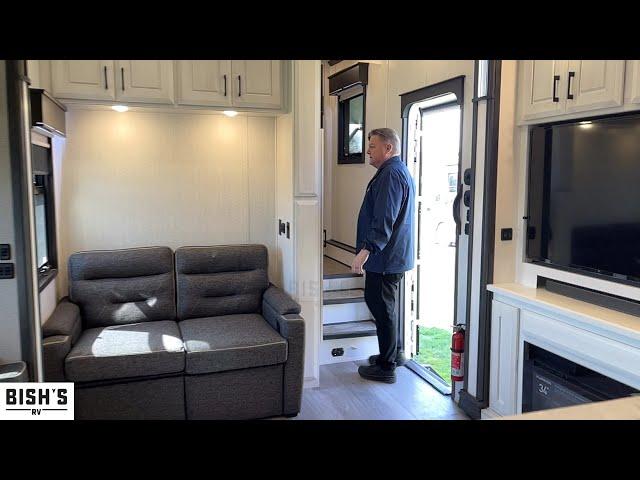 2022 DRV Luxury Suites Fullhouse MX450 Toy Hauler Fifth Wheel • Bishs.com