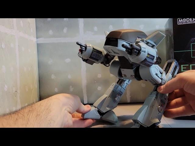 ED-209  Robocop Model Kit review assembled! Good Smile Company Figure Moderoid