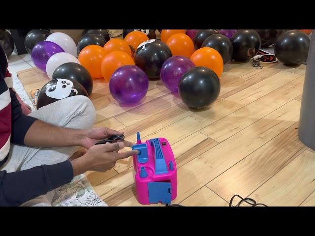 Simple / Easy way to tie a balloon knot on the electric balloon pump