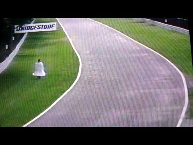 German GP 2000 - man wanders around the track