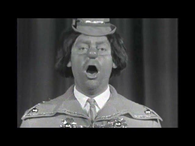 Dirch Passer – the great Danish comic actor – Russian Clown act part 1