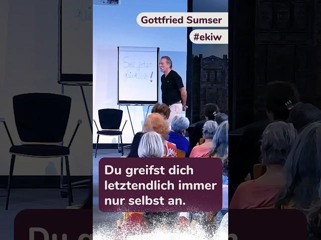 Du greifst dich letztendlich immer nur selbst an. #ekiw #einkursinwundern