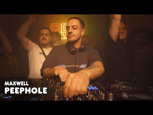 Bouncy Techno and Hard Dance Mix : Maxwell | Peephole in Yerevan