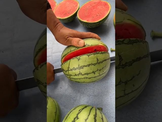 Big size watermelon #viral #watermelonjuice #fruit #cuttingskills #watermelon #moumitasamanta
