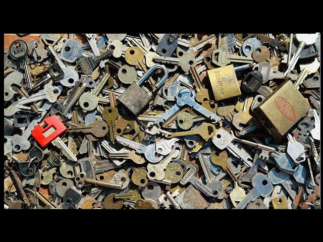 Bulk Key Padlock Meltdown - Huge Brass Bar & Tap Casting - ASMR Metal Melting -BigStackD Zinc