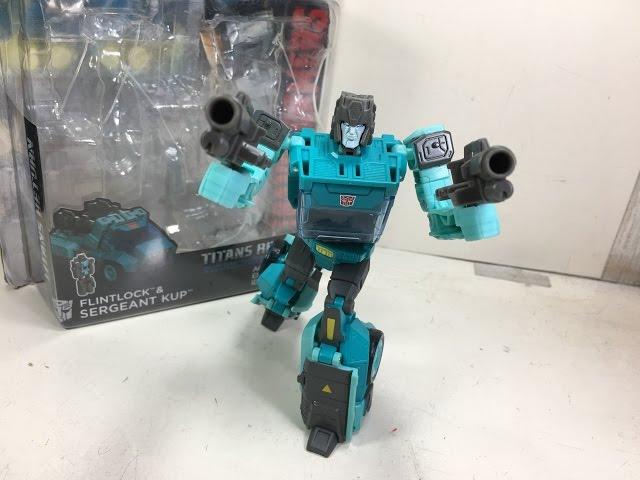 Transformers Titans Return Deluxe Kup Chefatron Toy Review