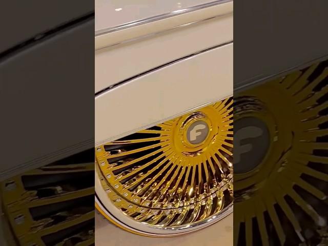 #kilo #caprice #capriceclassic #capriceconvertible #donk #forgiatowheels #gold