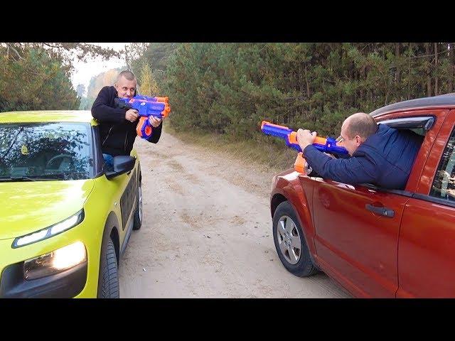 НЕРФ БИТВА ИЗ- ЗА ДЕНЕГ.  NERF BATTLE FOR MONEY. НЕРФ БРОС ШОУ