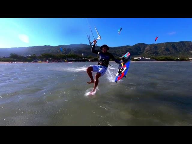 Master Chef “Hồ Tini” Phan Rang Kite Center Play Kitesurfing