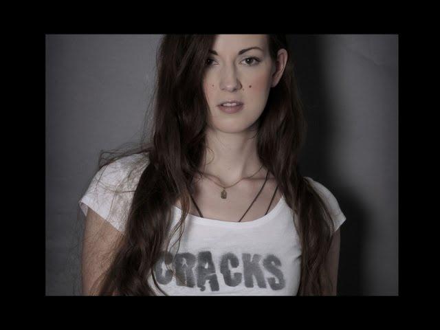 Bella Jantz - Cracks - "A Mysterious Love" @ Amazon Kindle - Interview