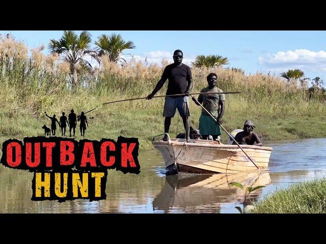 CROC ATTACK! Hunting Crocodile, Fish and Crabs in Outback Australia