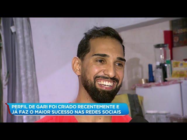 Gari "galã" de BH faz sucesso na internet e sonha em ser modelo