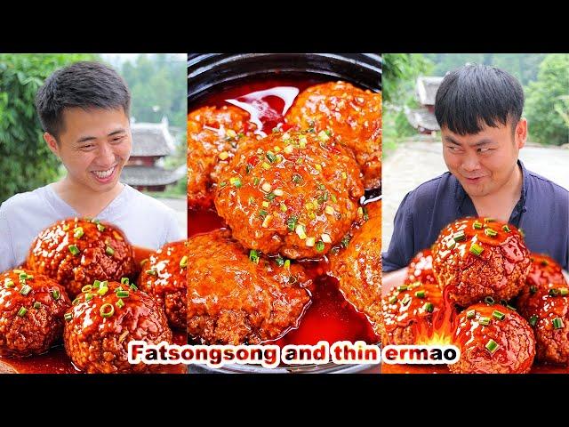 Even the spicy beef rolls couldn't make Ermao feel spicy  | songsong and ermao | mukbang