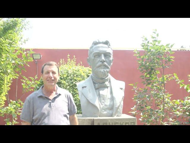 Песня "По Таганрогу я иду по Таганрогу". Автор и исполнитель Анатолий Муттер. Обновлённый вариант.