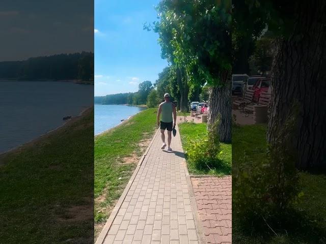 Приятная прогулка по набережной озера Нарочь. #беларусь #нарочь
