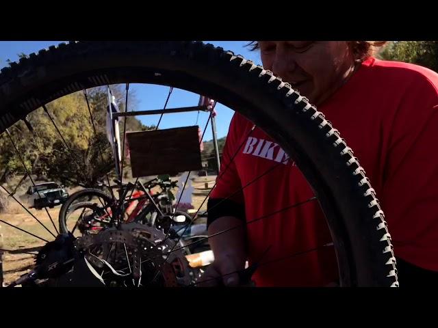 Klunkers,Classic Schwinns at a DH MTB PARK?!?Bike Farm at Spider Mountain Swap Meet 2019!