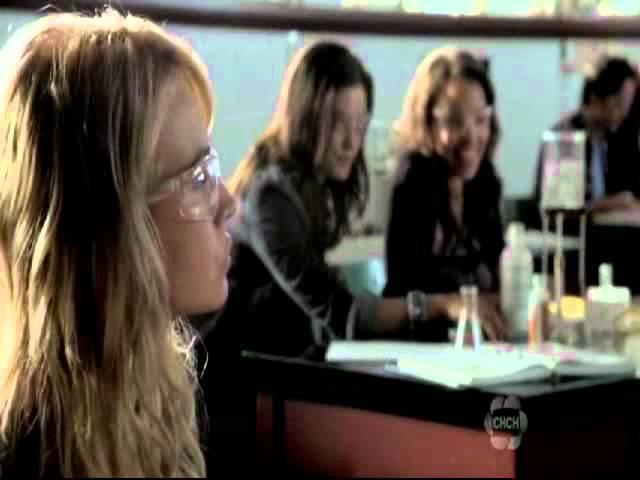 The Secret Circle - 1x02 - Cassie and Faye's Mental Fight