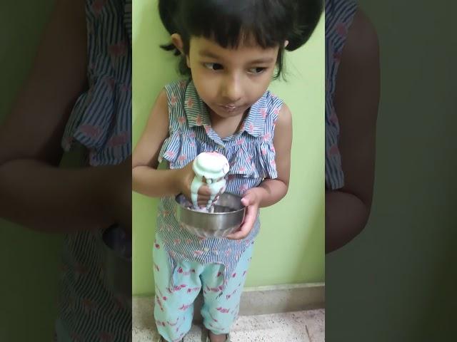 Ice cream love #alishba #trending #shortsvideo #beti