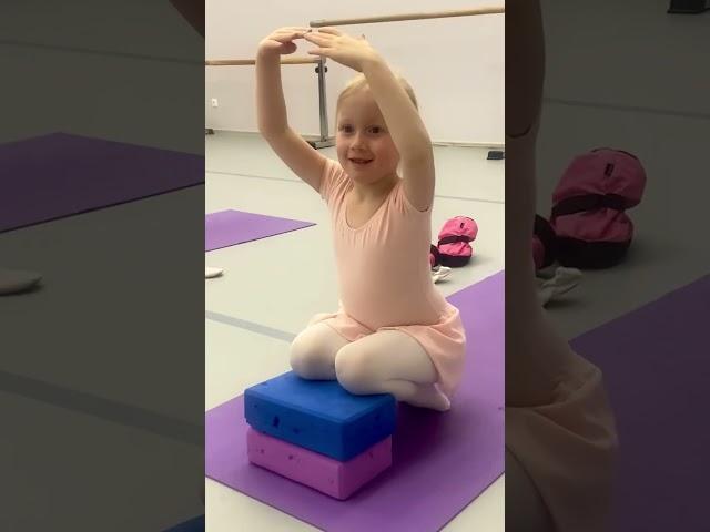 Хореография для детей 5-6 лет, начало пути маленьких балерин #балет #балетнаяшкола #танец #вднх