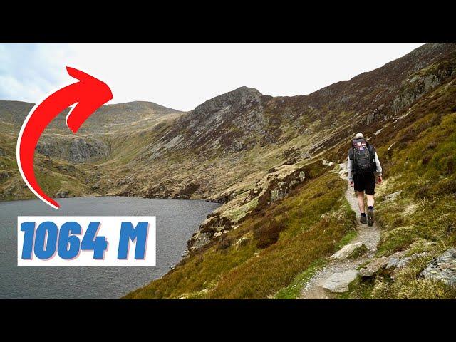 I Climbed the 2nd Highest Mountain in Wales to Avoid the Bank Holiday Crowds | Carnedd Llewelyn