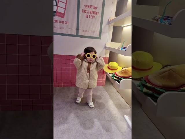 간지녀~ #shorts #2살아기 #썬글라스 #간지 #육아 #daughter #koreanbaby #fashion