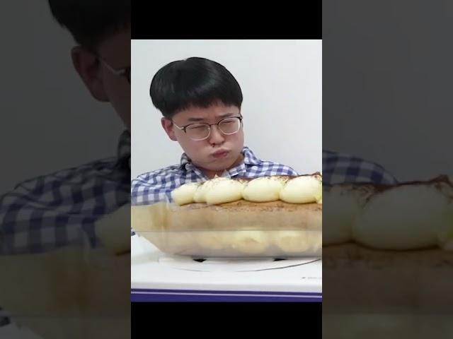 방구 냄새 맡고 생긴 일 (우니의끼니 쇼츠)