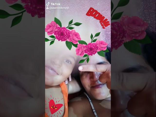 Eu  e minha filha no pisca de olho